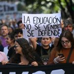 marcha universitaria cartel